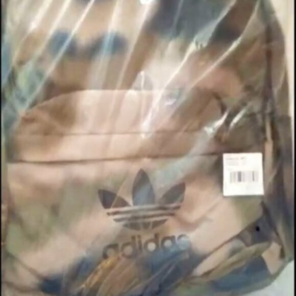 New Adidas Blurred Camouflage Hemp Wild Pine Black Backpack 12" x 17.5" x 6.5" - Picture 8 of 9